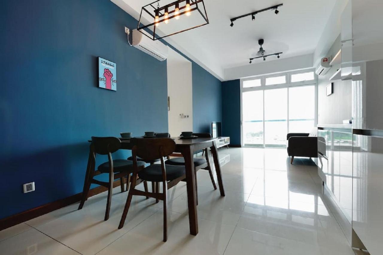 Experience The Coast - Hostahome Suites At Paragon Residence Near Downtown Johor Bahru